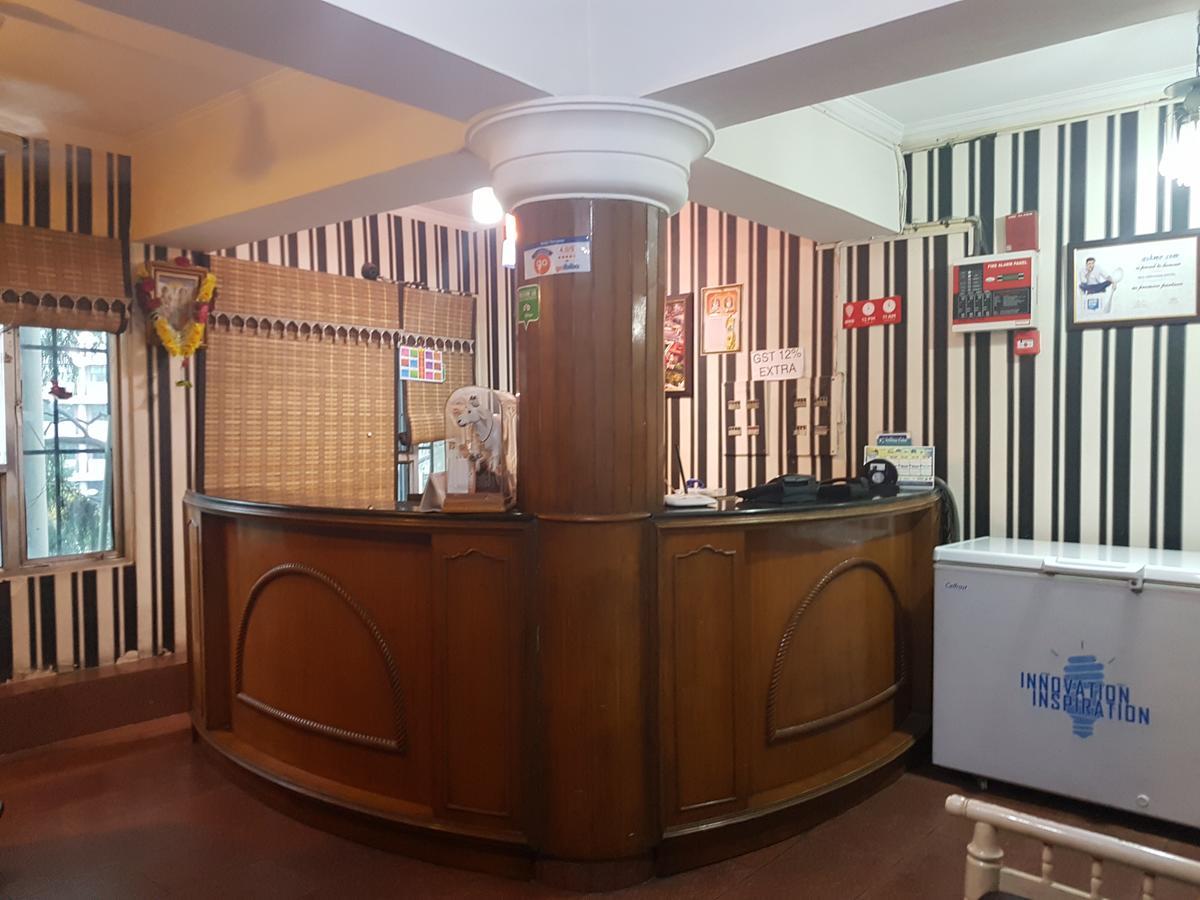 Hotel Haryana Chandigarh Bagian luar foto